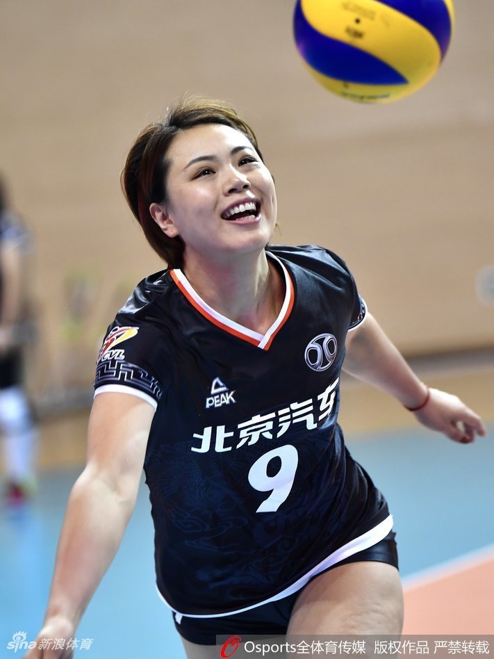 排超八强战江苏女排3-2北京