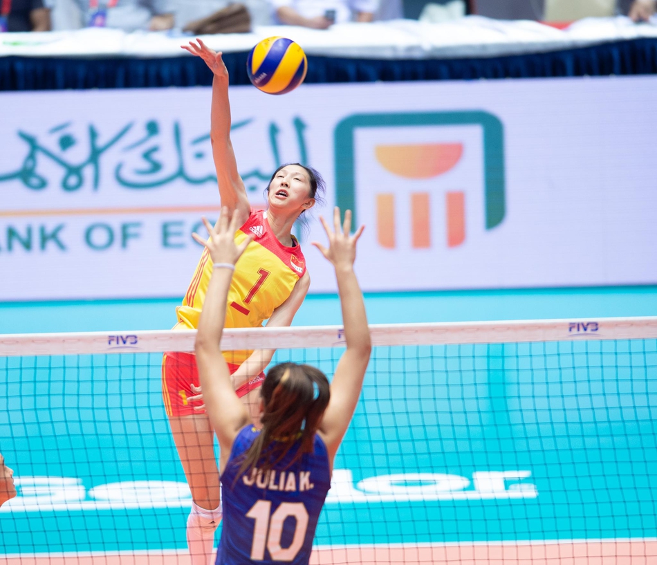 U18女排世锦赛中国3-0巴西