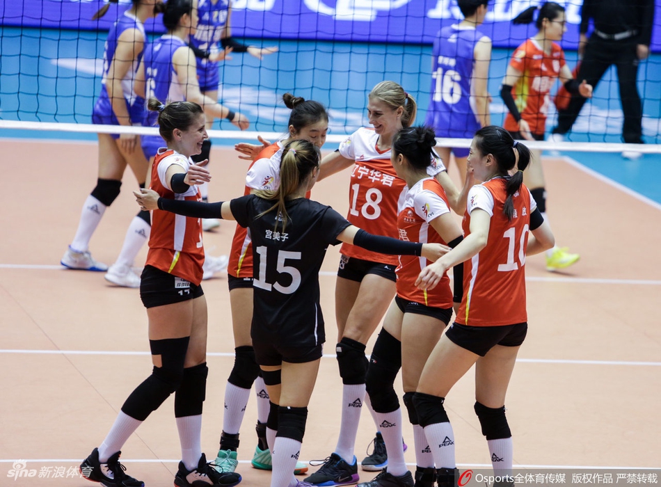 排超第10轮辽宁女排3-1恒大