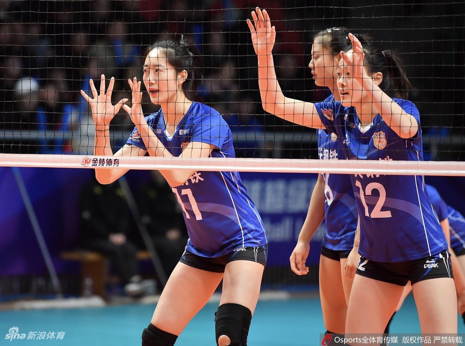 排位赛决胜场江苏女排3-0八一