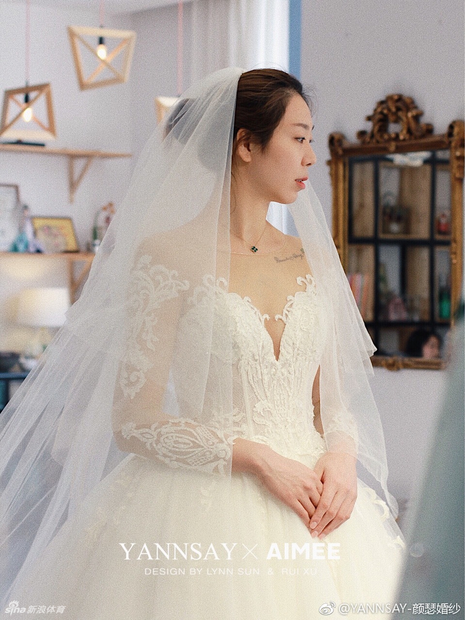 女排暴力副攻杨B菁今日大婚