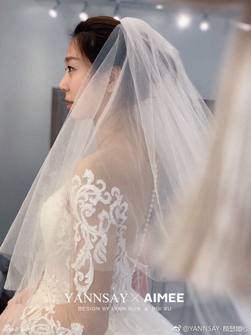 女排暴力副攻杨B菁今日大婚