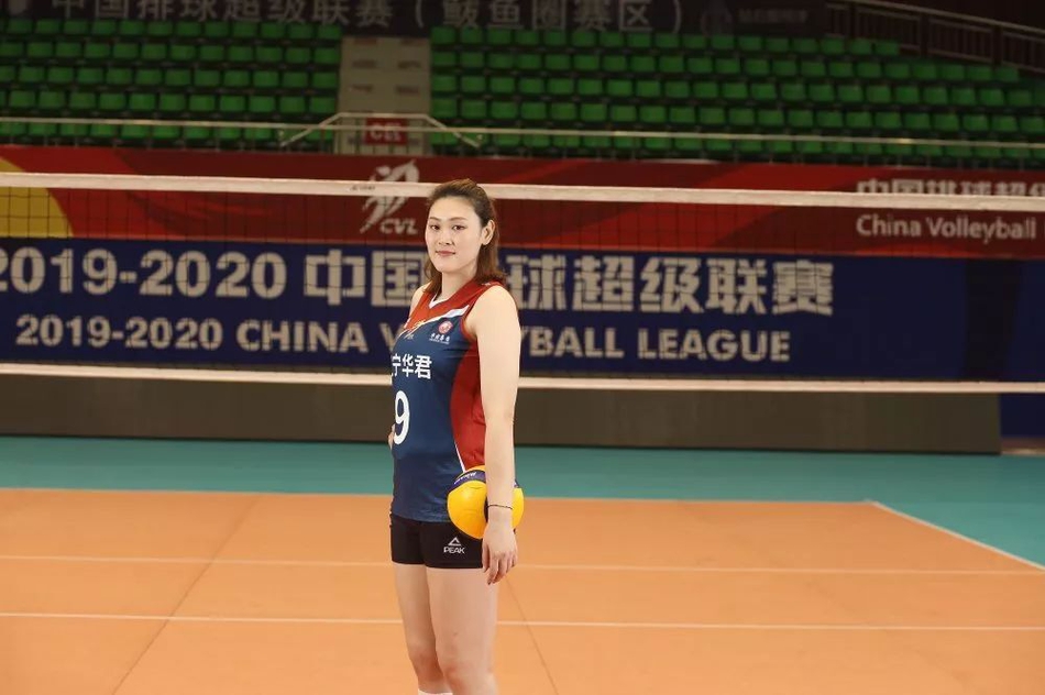 辽宁女排新赛季定妆照