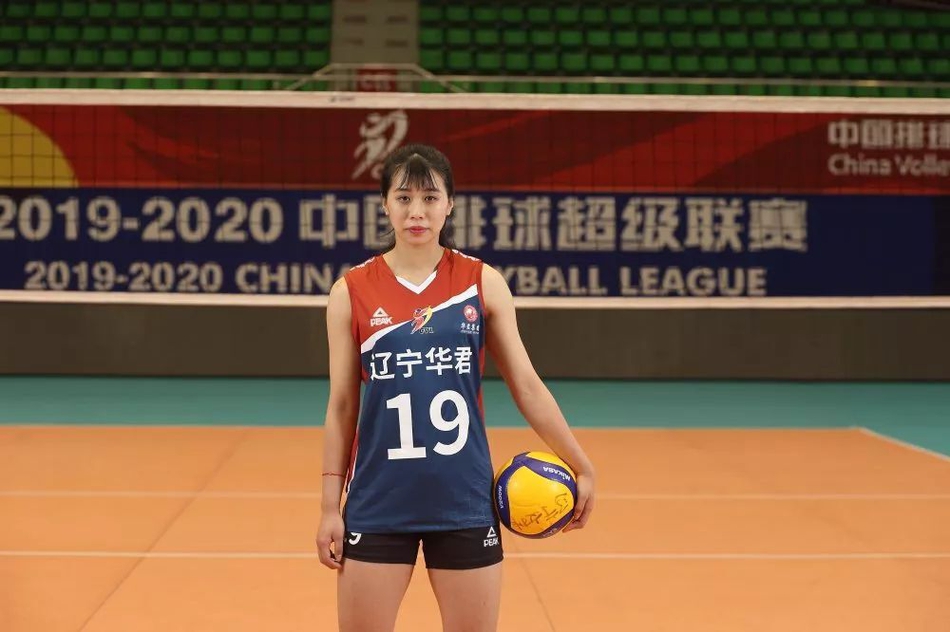 辽宁女排新赛季定妆照