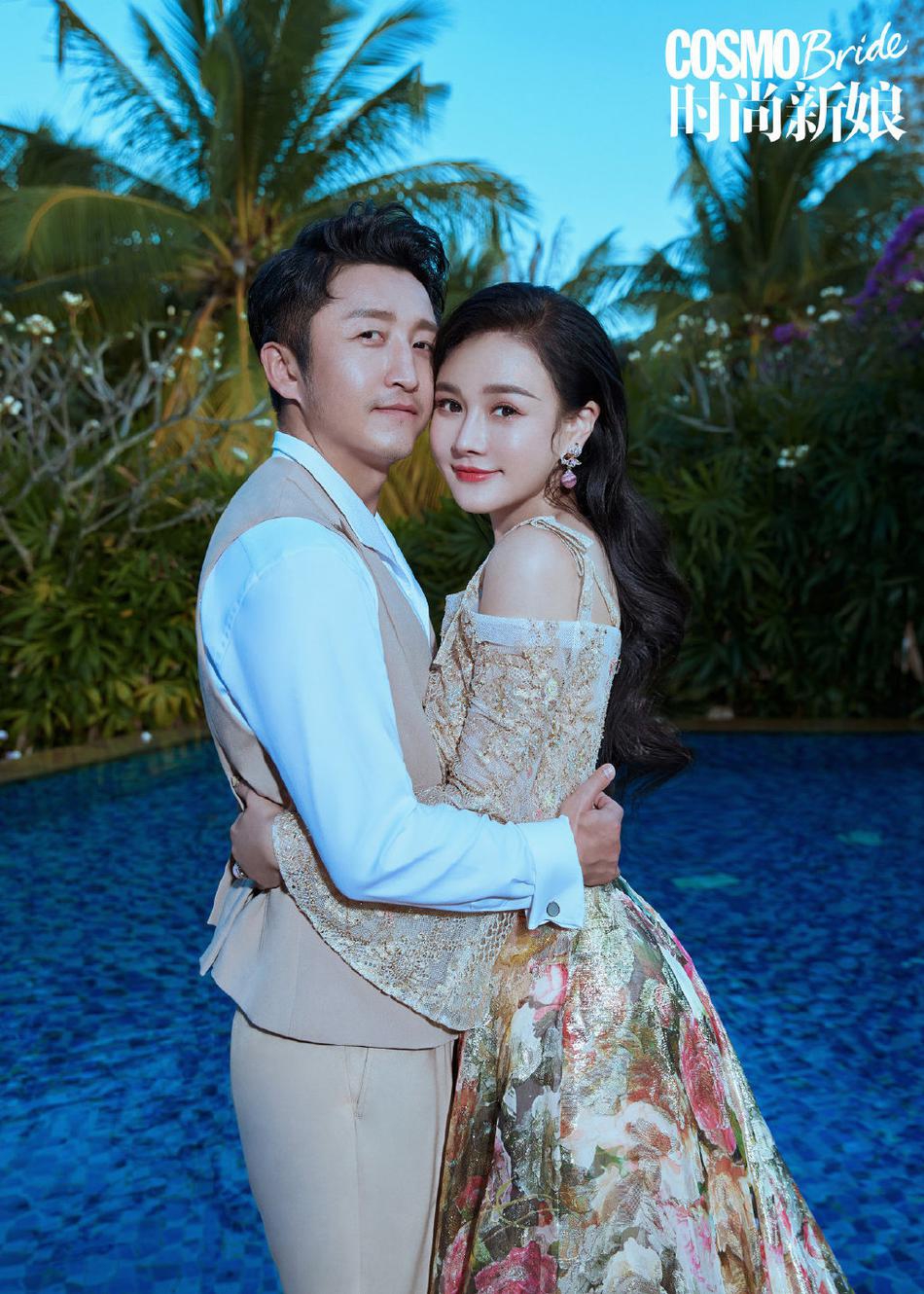 邹市明和妻子最新时尚大片