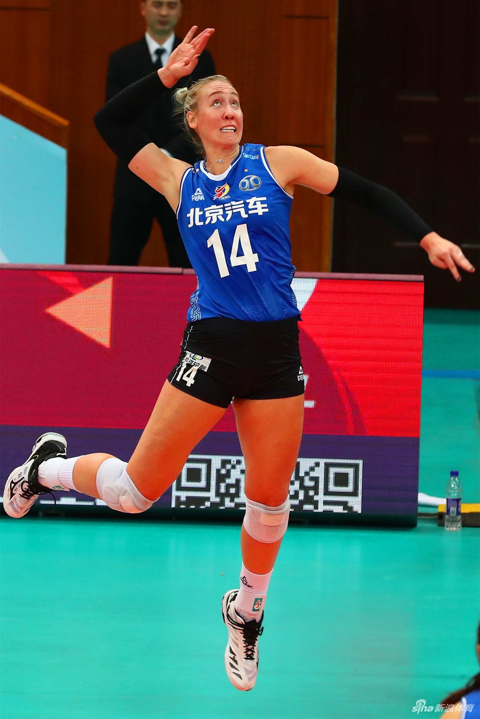 新浪直击排超北京女排3-0福建