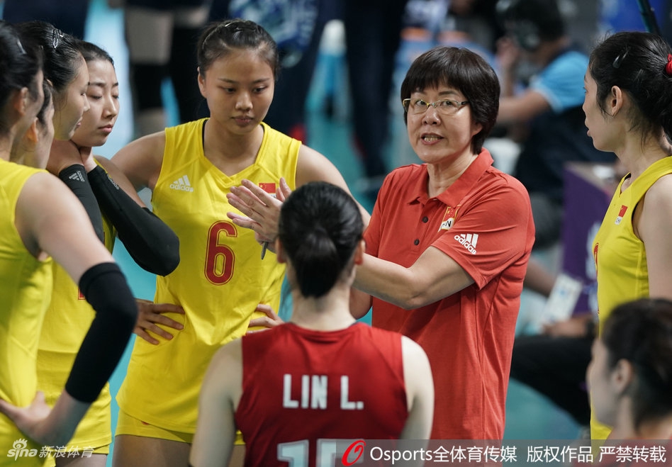 亚运女排小组赛中国3-0韩国