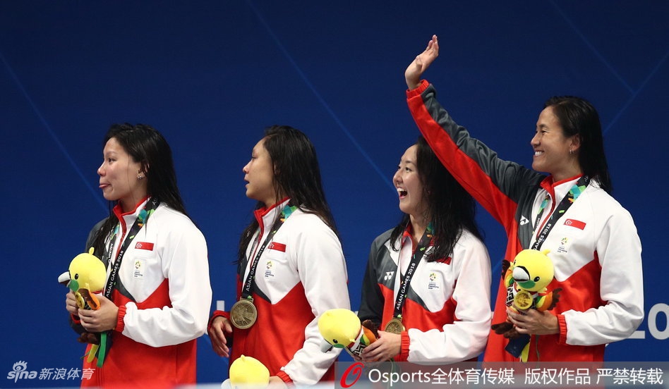 中韩犯规中国香港夺银喜极而泣