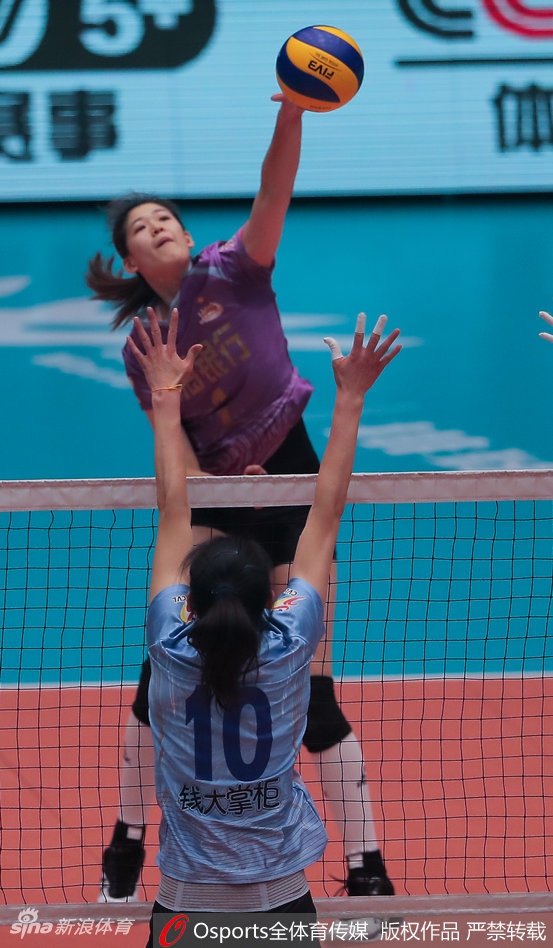 排超8强第10轮天津女排3-0辽宁