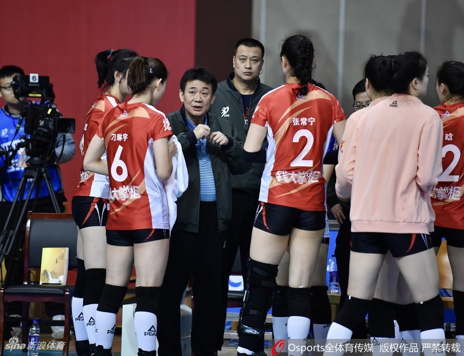 排超八强战江苏女排3-2北京