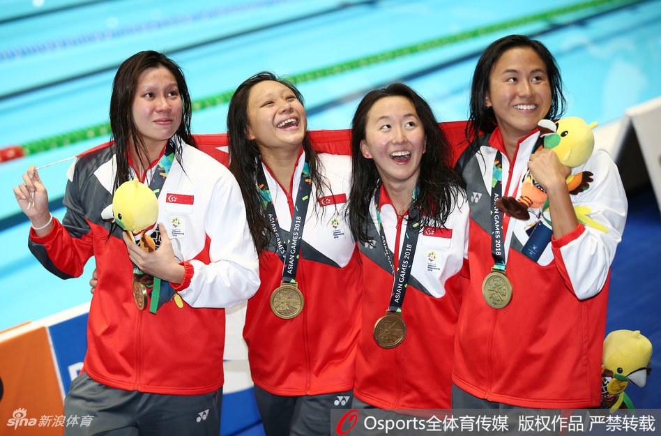 中韩犯规中国香港夺银喜极而泣