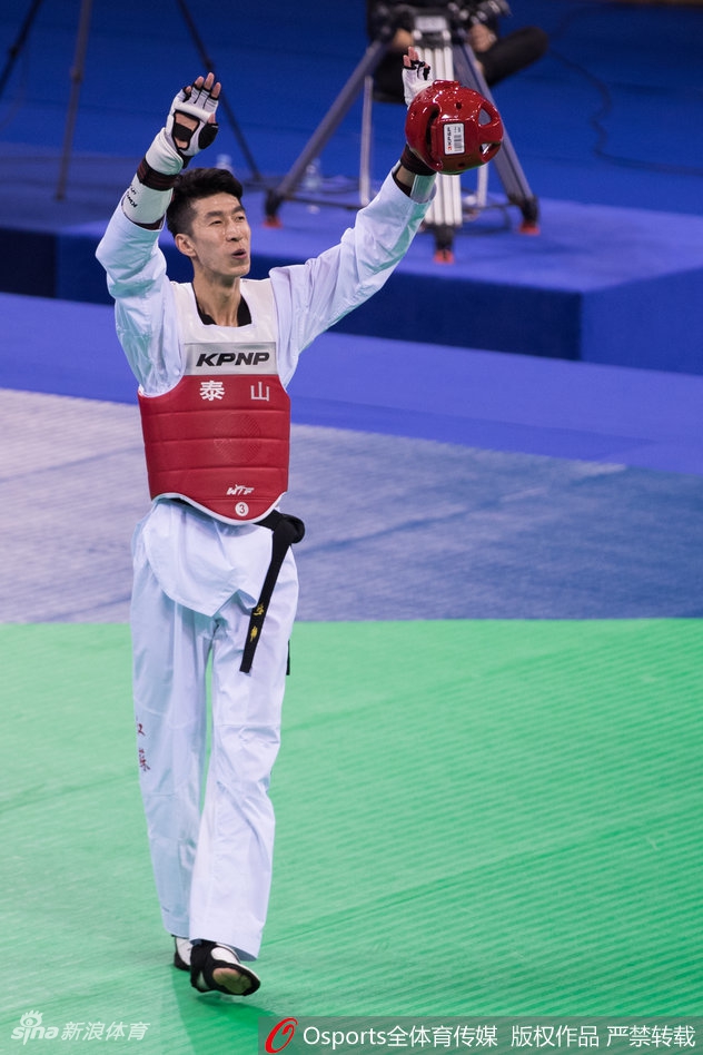 赵帅担任2018亚运会中国旗手