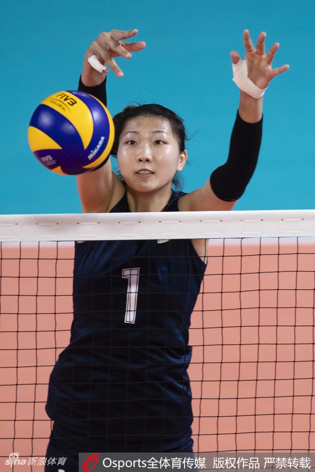 亚运女排小组赛中国3-0中国台北