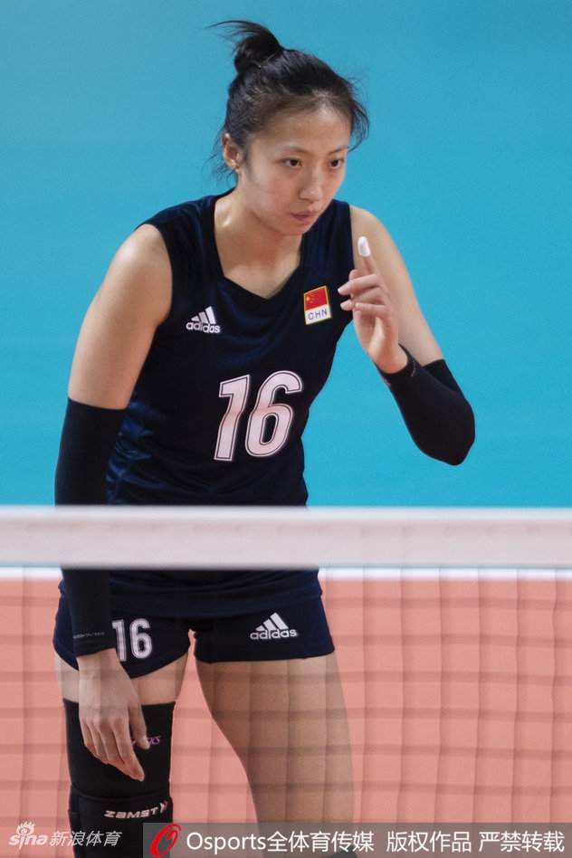 亚运女排小组赛中国3-0中国台北