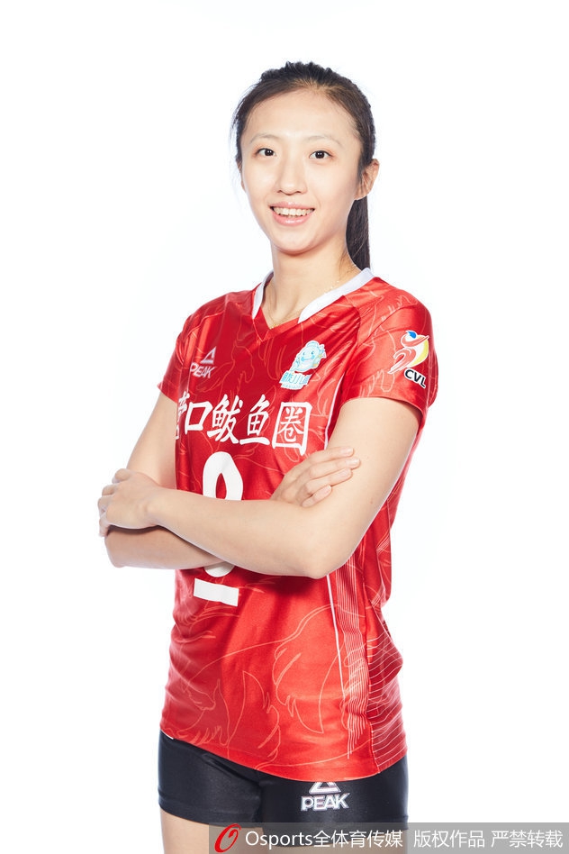 辽宁女排官方写真丁霞领衔