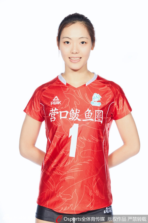 辽宁女排官方写真丁霞领衔