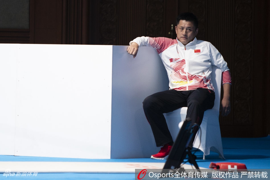 中国落败王海滨、仲满难掩失落