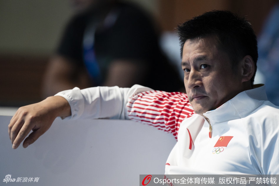 中国落败王海滨、仲满难掩失落