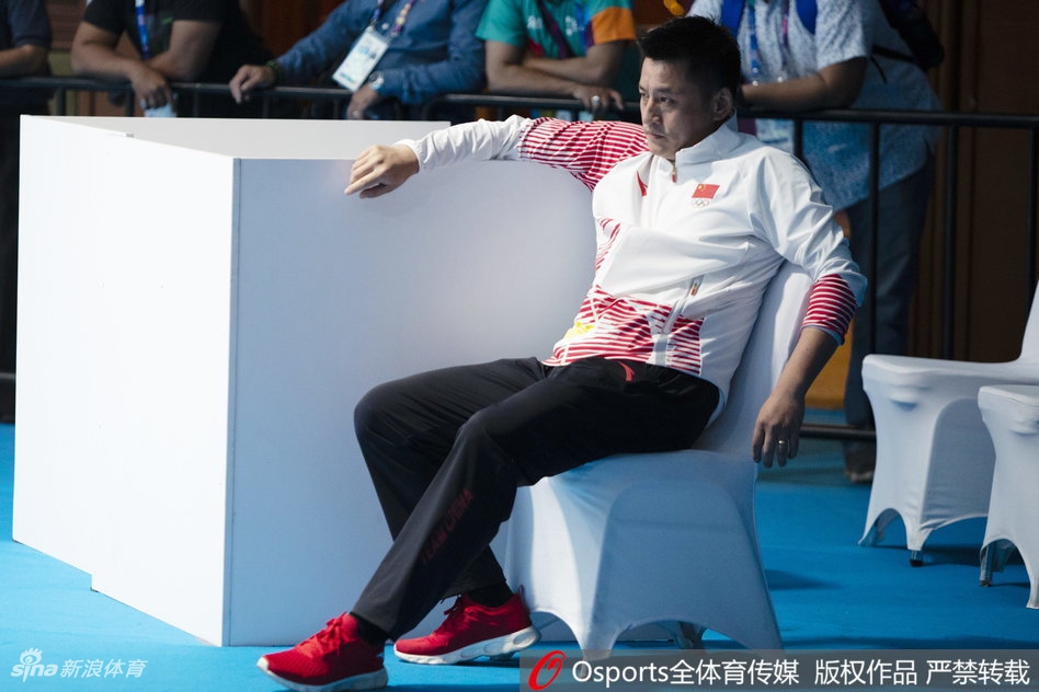 中国落败王海滨、仲满难掩失落