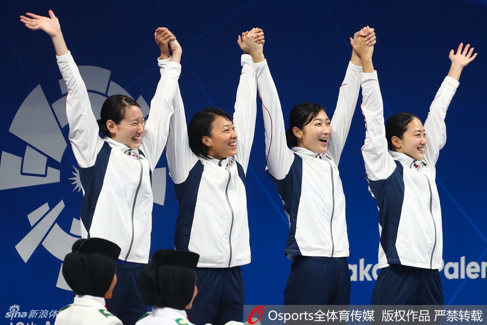 中韩犯规中国香港夺银喜极而泣