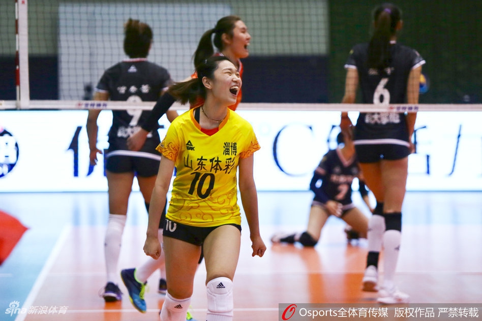 排超8强战北汽女排1-3山东女排