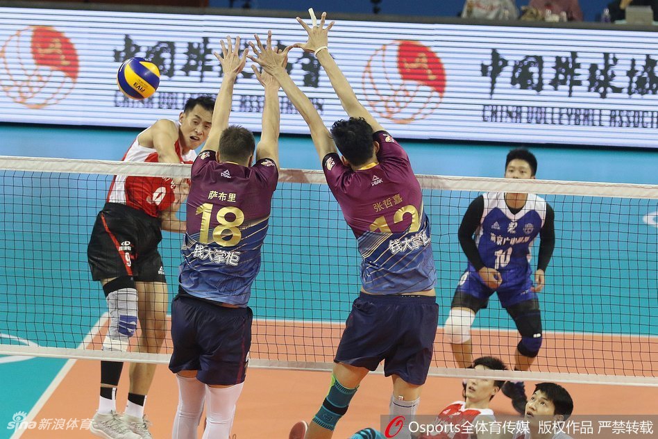 排超上海男排3:1胜江苏男排