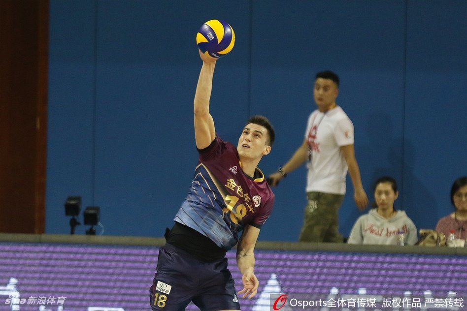排超上海男排3:1胜江苏男排