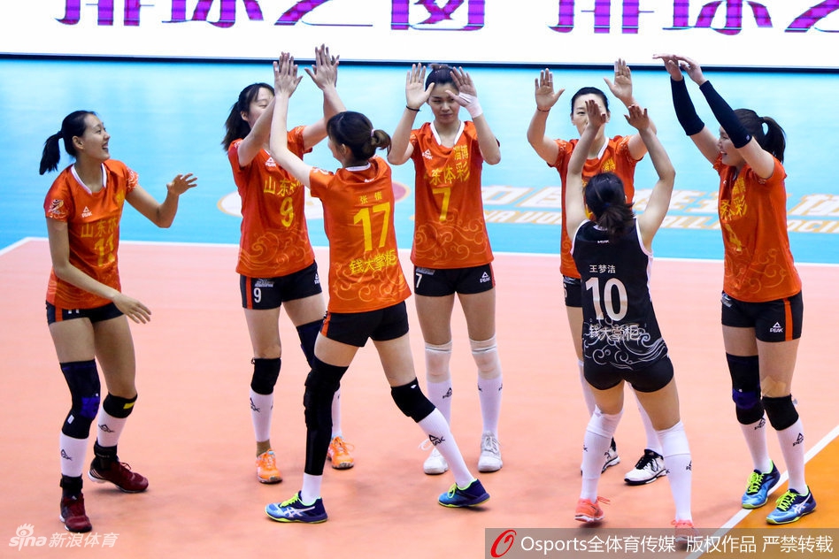 排超8强战山东女排1-3辽宁女排