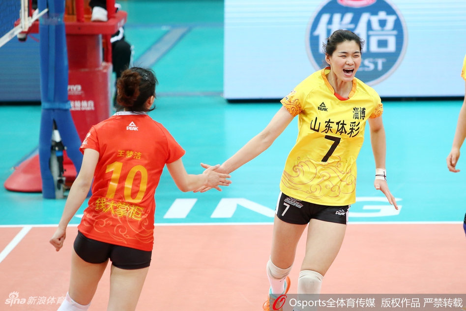 排超八强战北京女排3-2山东