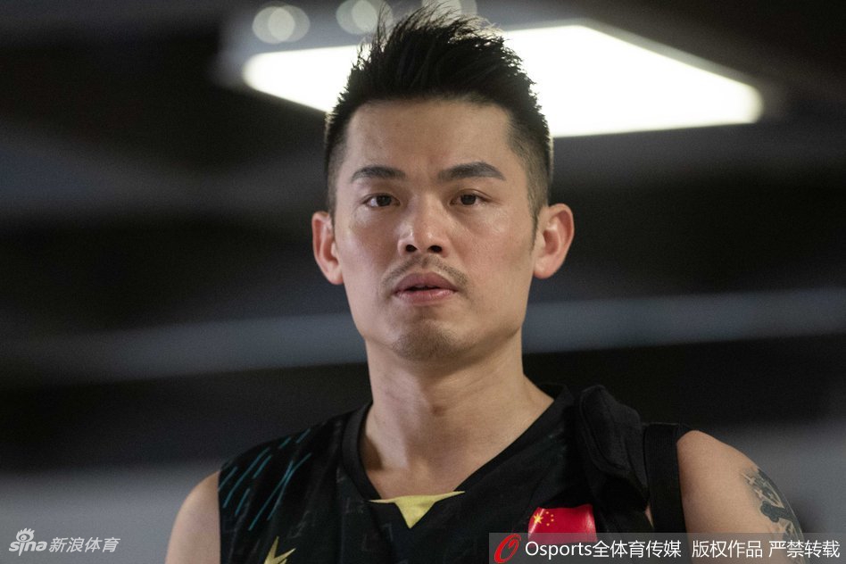 泰国羽球赛林丹2-1进八强