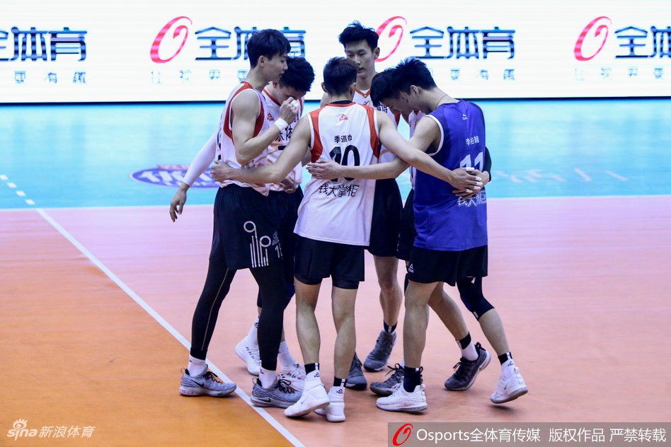 排超半决赛山东男排0-3北京