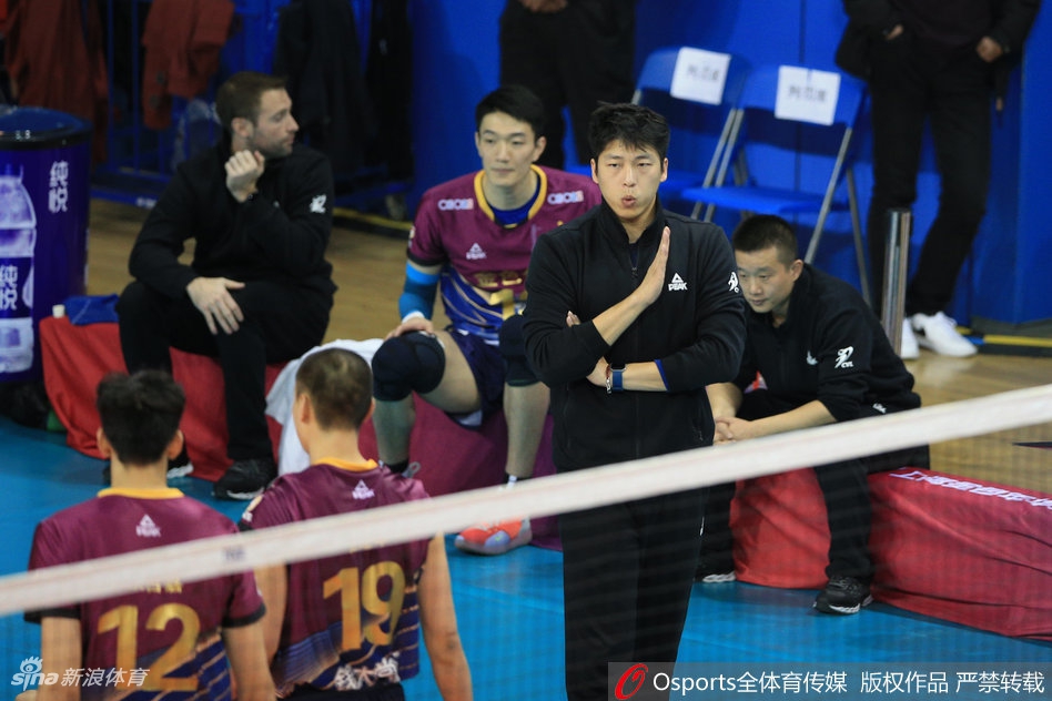 排超决赛②上海男排3-2北京