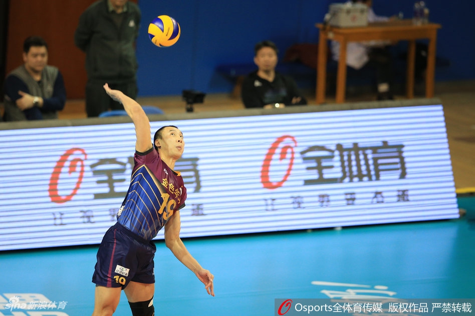 排超决赛②上海男排3-2北京
