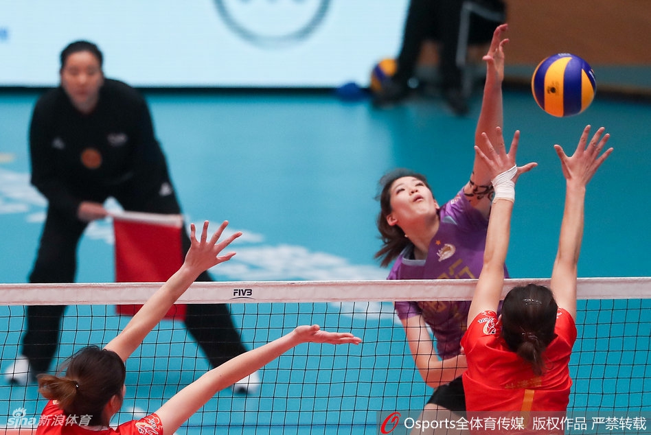 排超八强战天津女排3-0山东