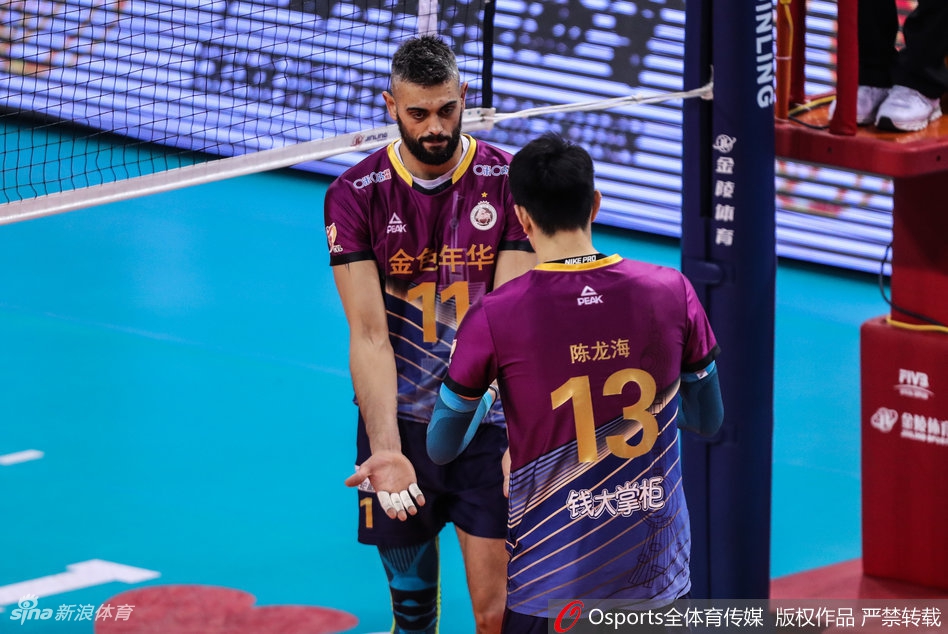 排超决赛③上海男排3-0北京