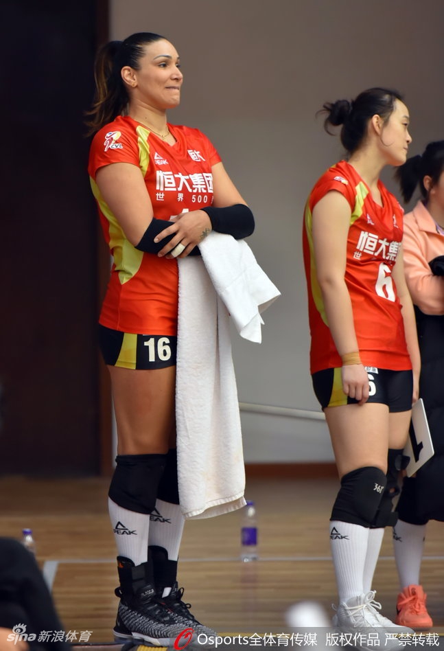 排超精英赛恒大女排3-0河南