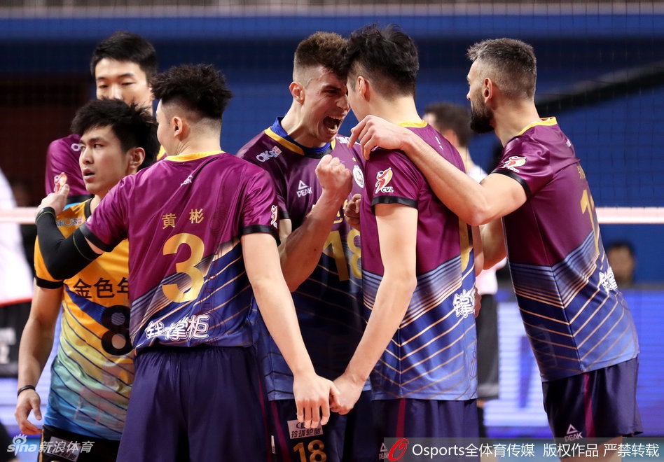 排超决赛③上海男排3-0北京