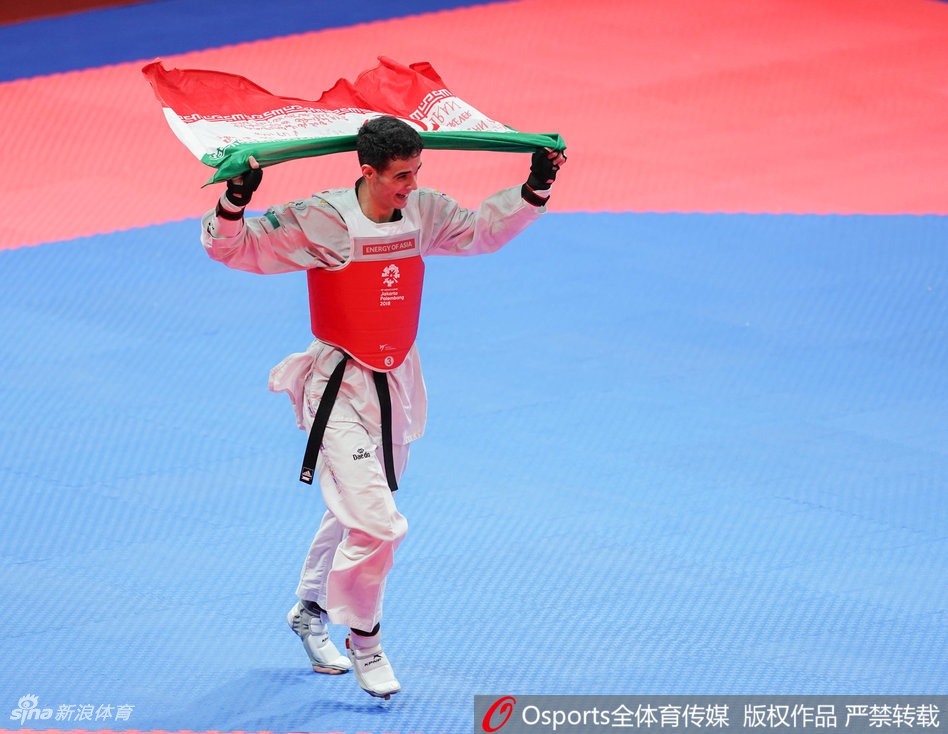 亚运跆拳道63公斤赵帅摘银