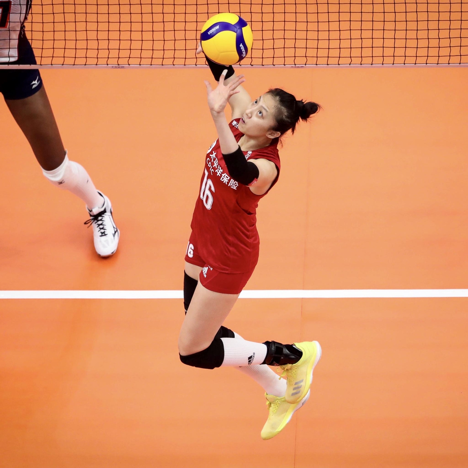 丁霞入围国际排联百大球星