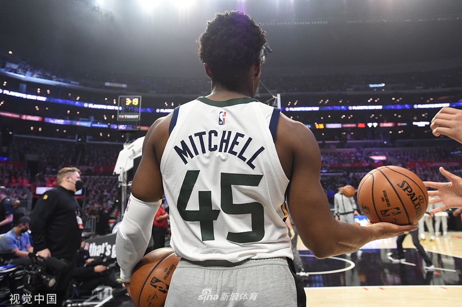 [NBA季后赛]爵士106-132快船 大比分2-1