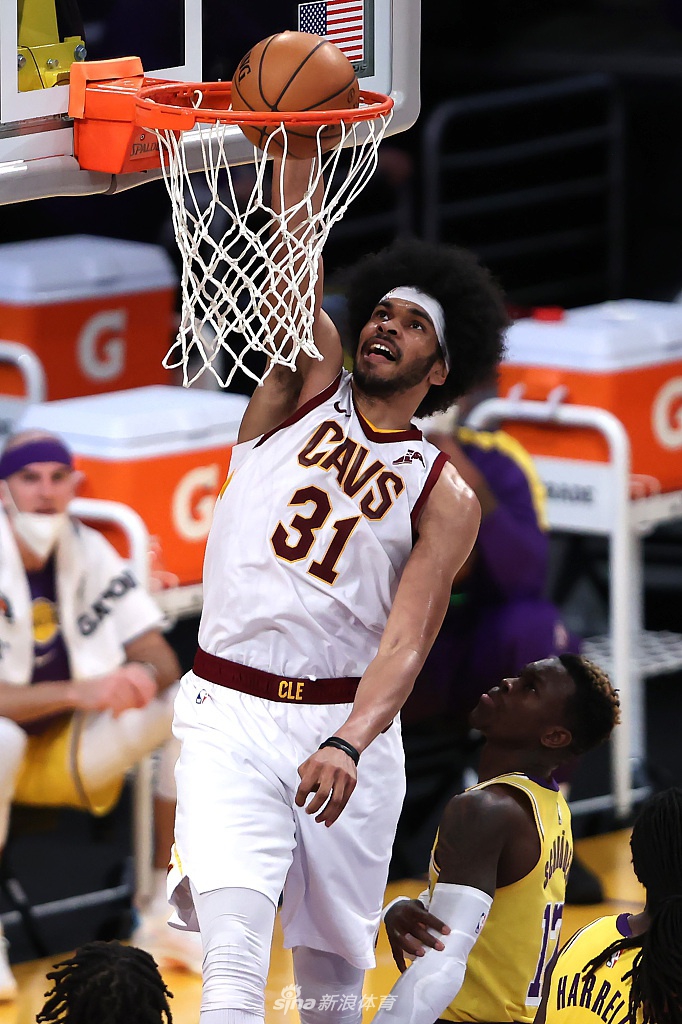 [NBA常规赛]骑士86-100湖人