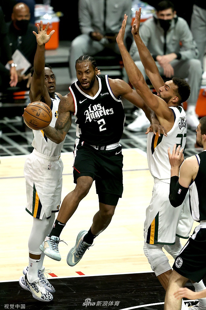 [NBA季后赛]爵士106-132快船 大比分2-1