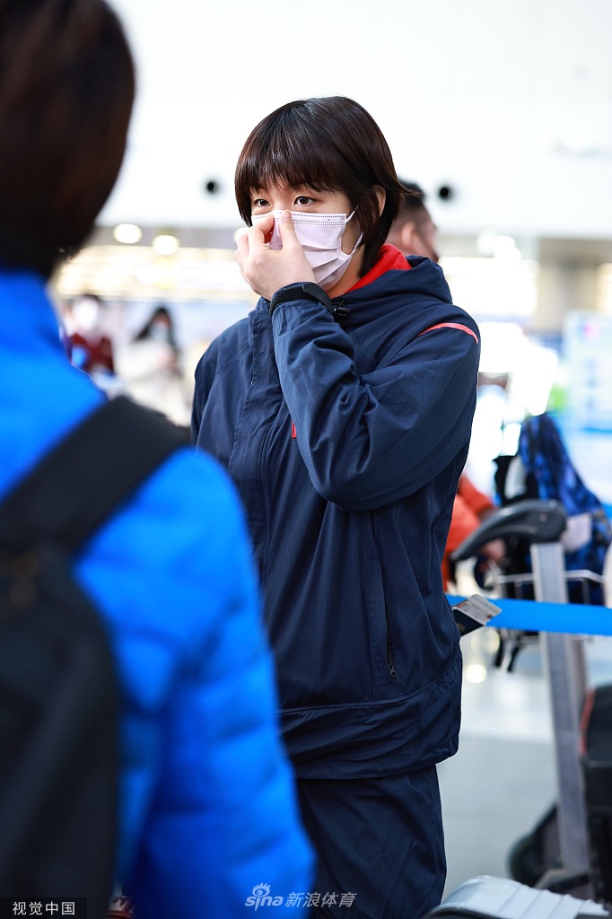 国乒选手现身机场前往澳门 马龙刘诗雯许昕齐现身