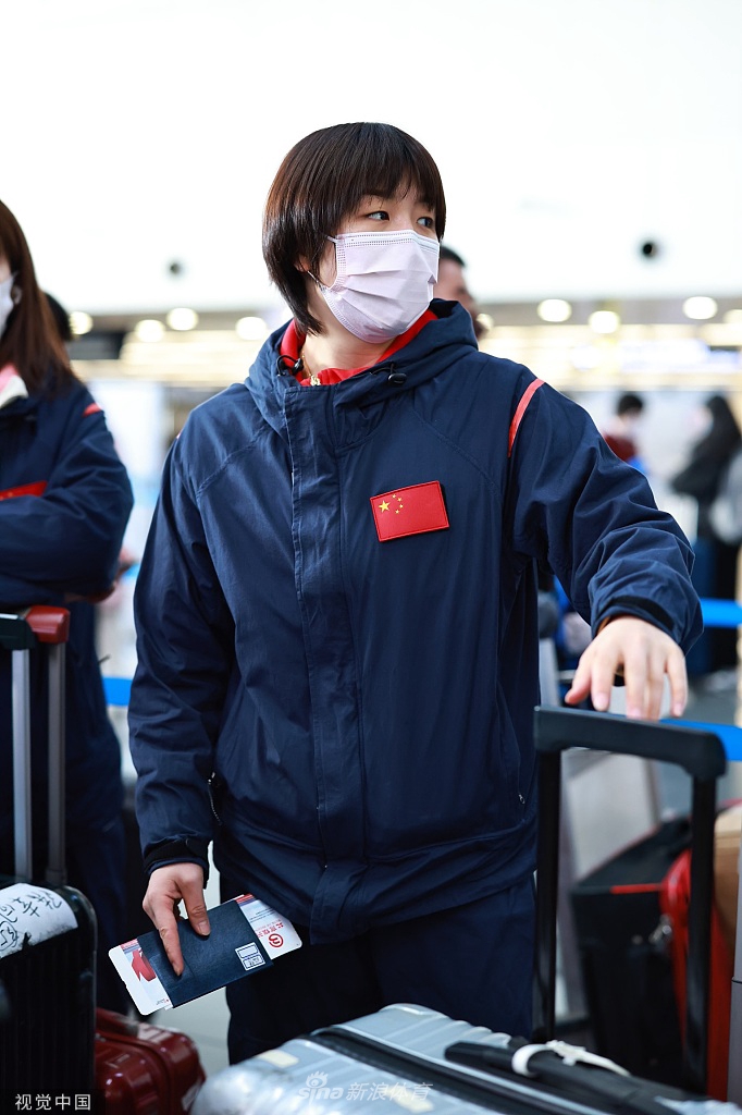 国乒选手现身机场前往澳门 马龙刘诗雯许昕齐现身