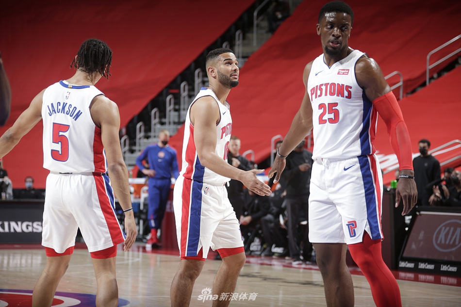 [NBA常规赛]篮网113-111活塞