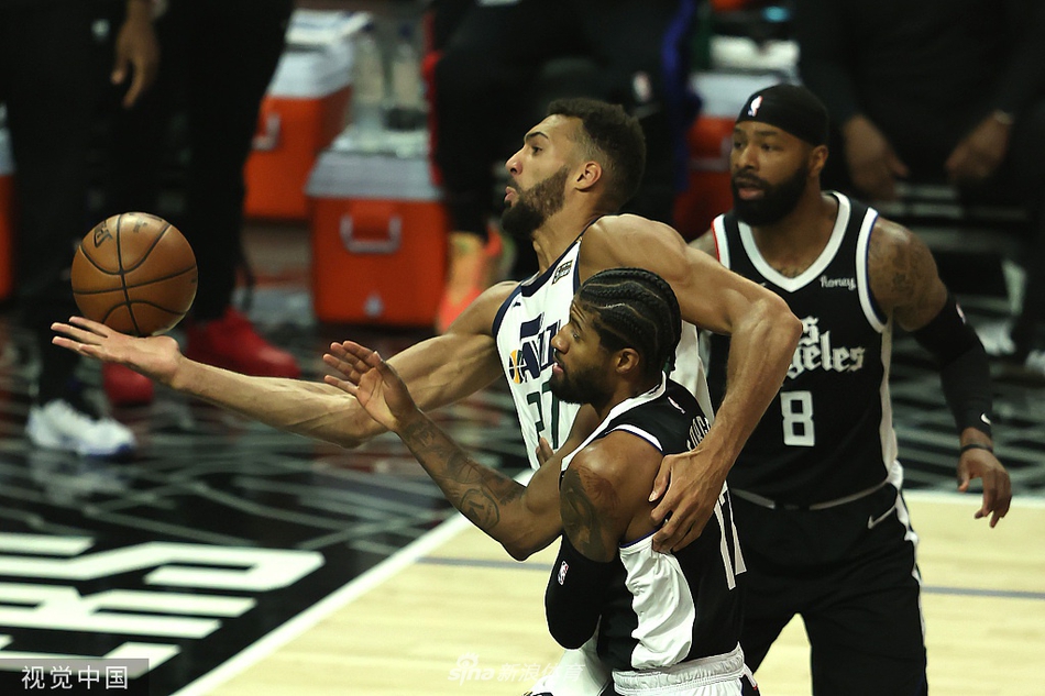 [NBA季后赛]爵士106-132快船 大比分2-1