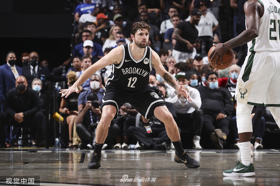 [NBA季后赛]雄鹿加时113-111篮网 KD空砍48分