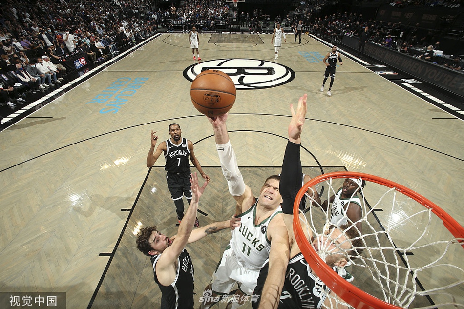 [NBA季后赛]雄鹿加时113-111篮网 KD空砍48分