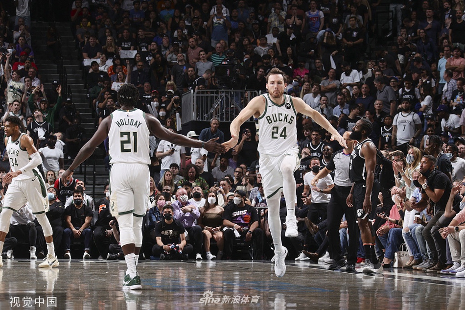 [NBA季后赛]雄鹿加时113-111篮网 KD空砍48分