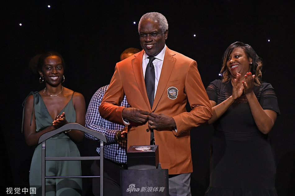 2021奈史密斯篮球名人堂波什雷阿伦领衔出席